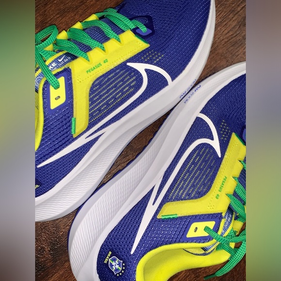 NWOT Nike Pegasus 40 Running shoes team Brazil - Picture 12 of 14